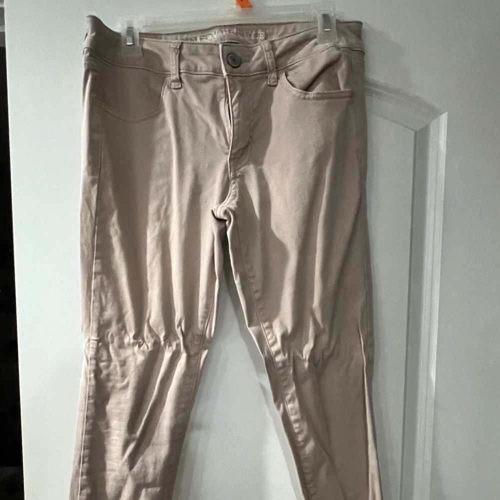 American Eagle light brown Jeggins. Good shape